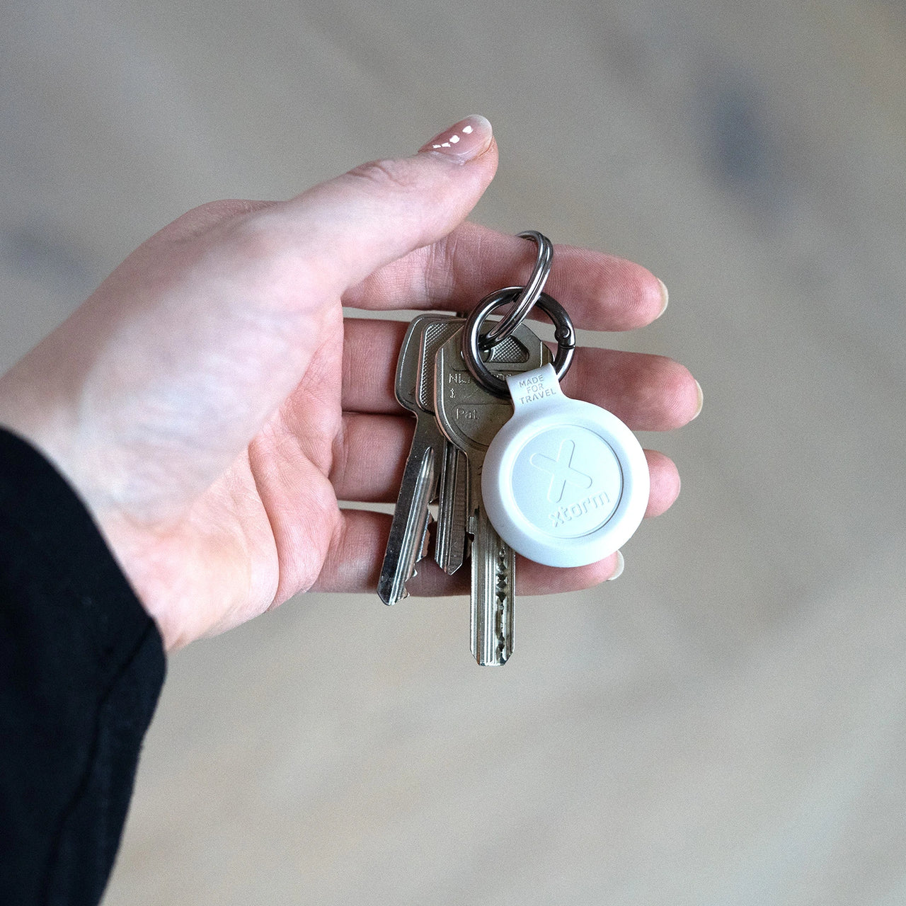 TravelTag for iPhone (iOS) - Water-resistant - Ash White