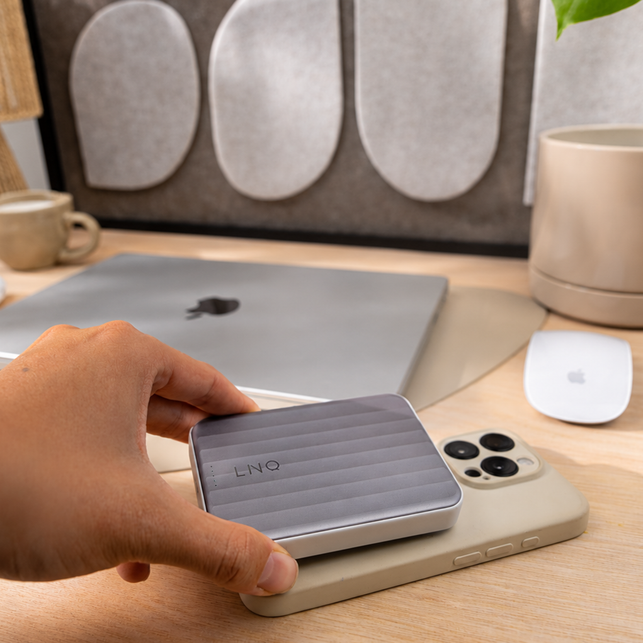 LINQ Semi-solid State Magnetic Power bank 10.000
