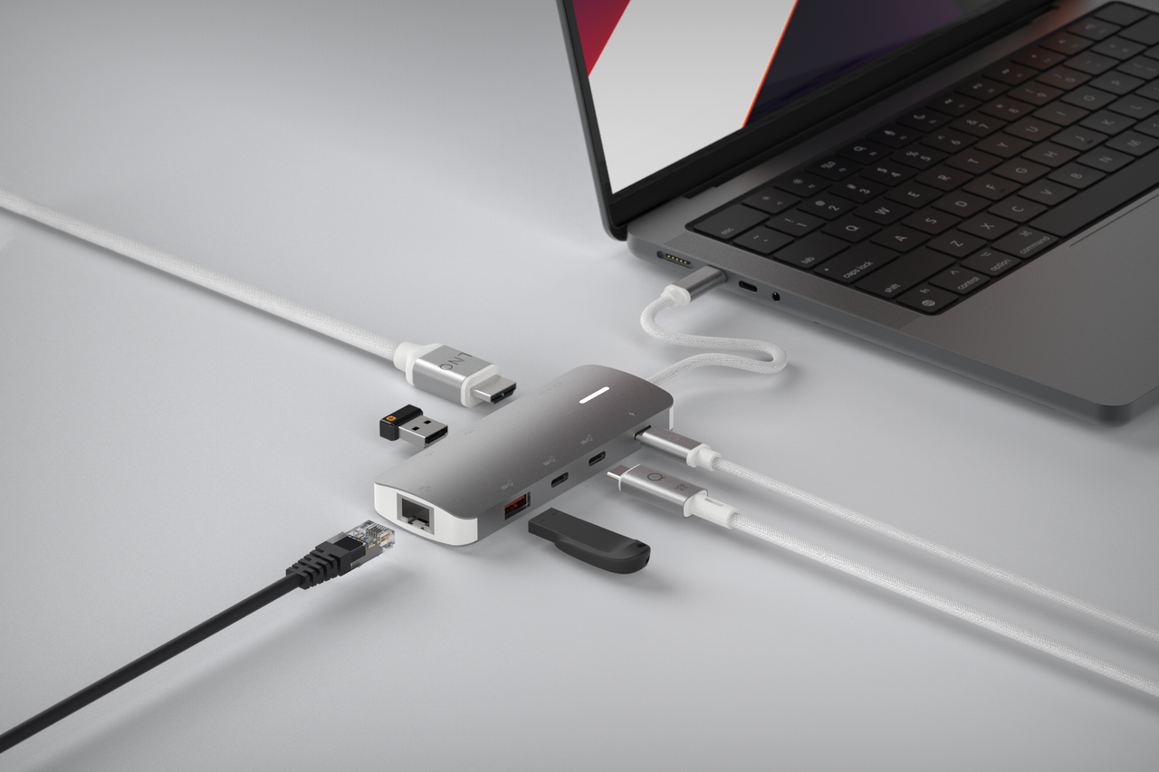 LINQ 8in1 8K PRO USB-C Multiport Hub 140W