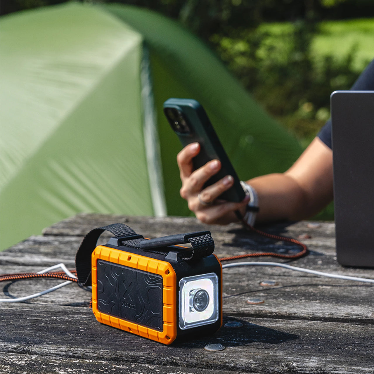 Rugged Flashlight Powerbank 100W - 40.000 mAh